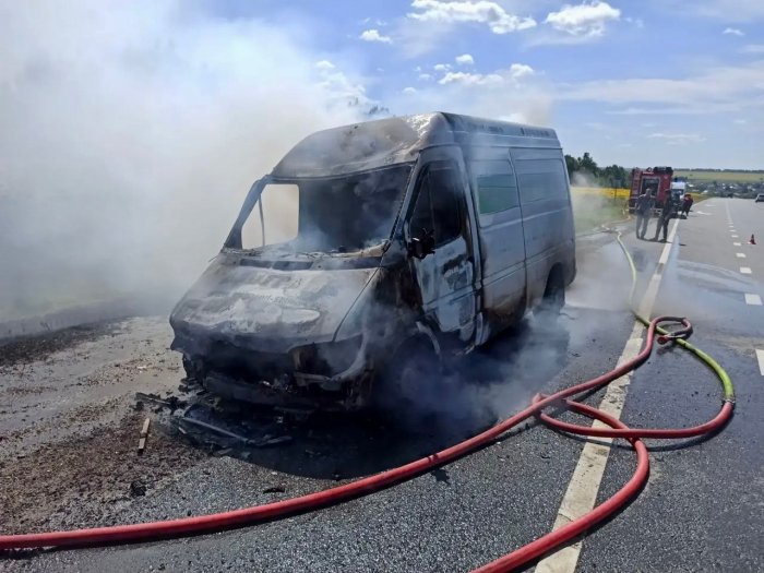 Сегодня в Похвистневском районе произошло возгорание автомобиля в движении 