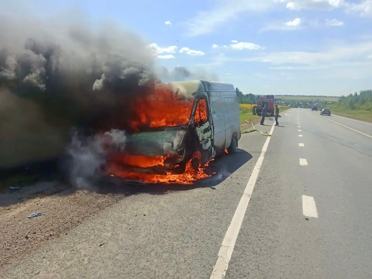 Сегодня в Похвистневском районе произошло возгорание автомобиля в движении 