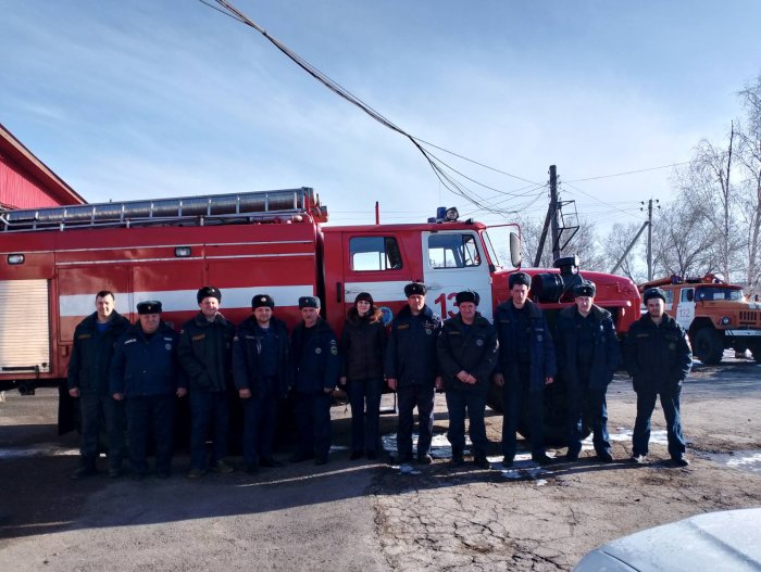 Пожарно – спасательная часть № 132 проводила на заслуженный отдых ветерана – водителя пожарной автоцистерны