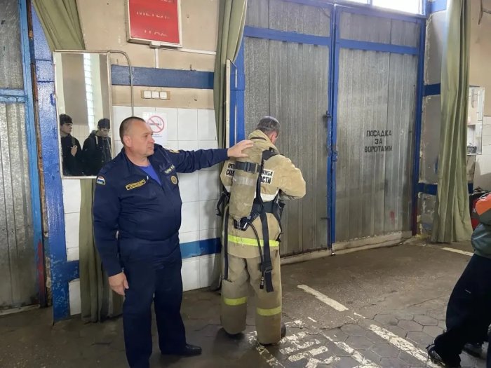 Из школьников — в огнеборцы