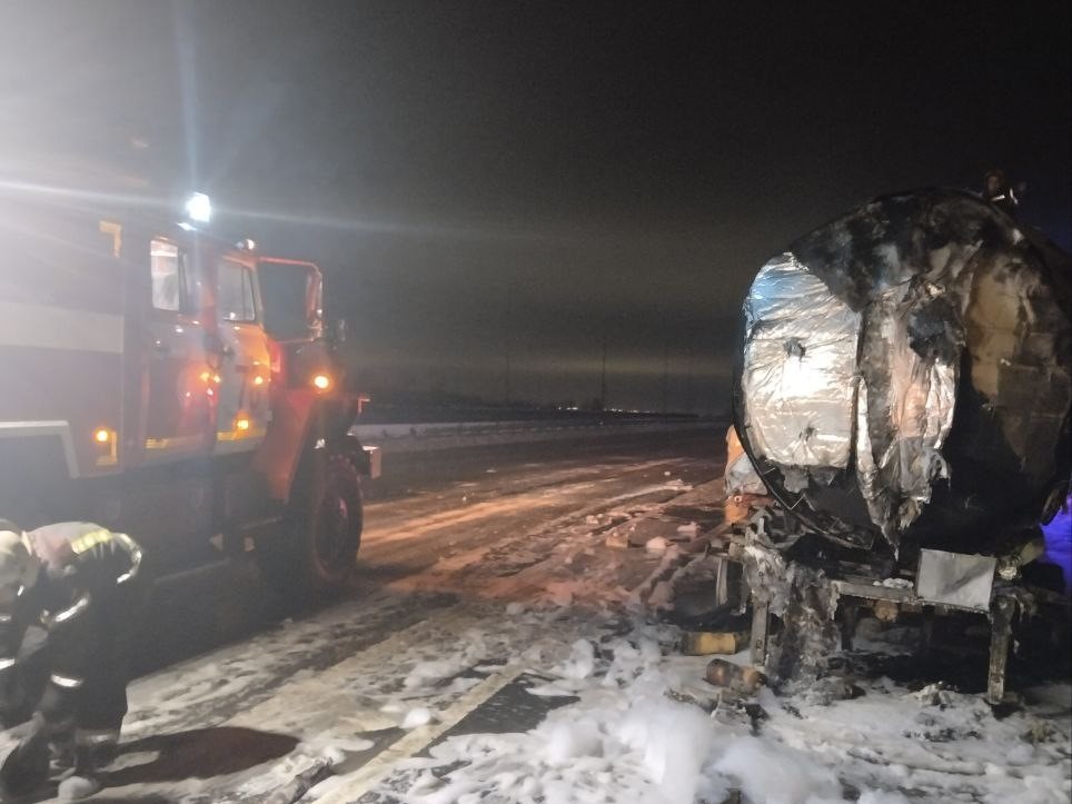В Волжском районе произошло столкновение трех большегрузов