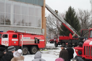 Пожарные тоже ходят в школу