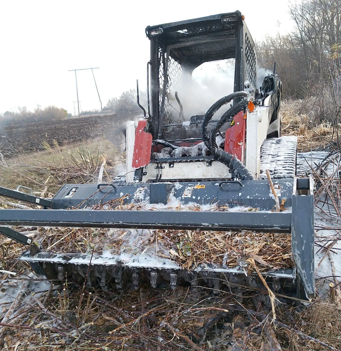 Возгорание трактора произошло вчера в Кинельском районе