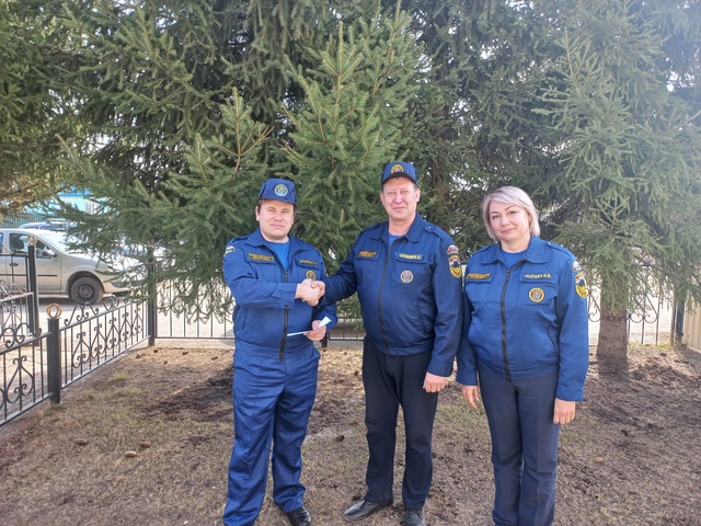 Пожарно-спасательный отряд № 42 принимает активное участие в жизни Челно-Вершинского района 