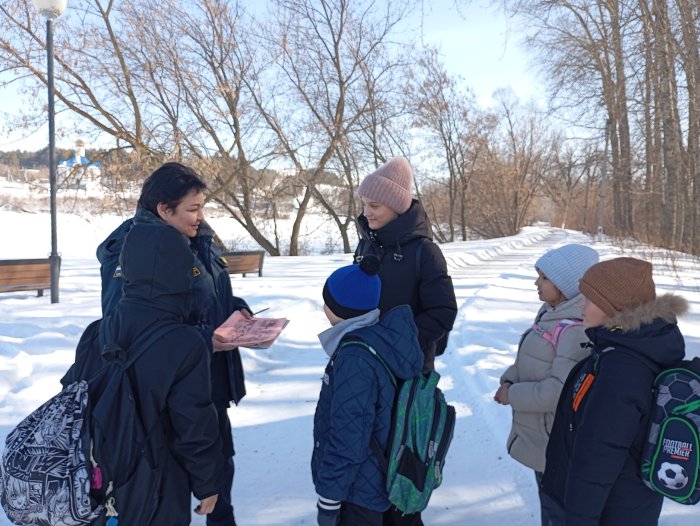 Выход на весенний лёд опасен
