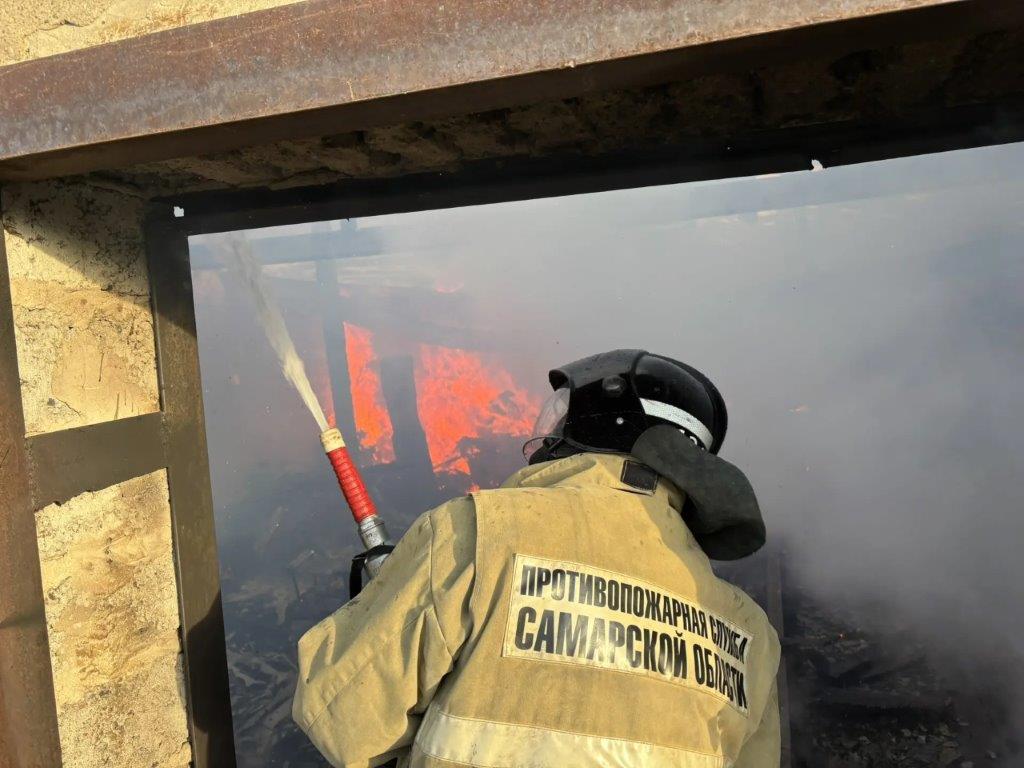 В Борском районе произошел пожар на площади 400 квадратных метров