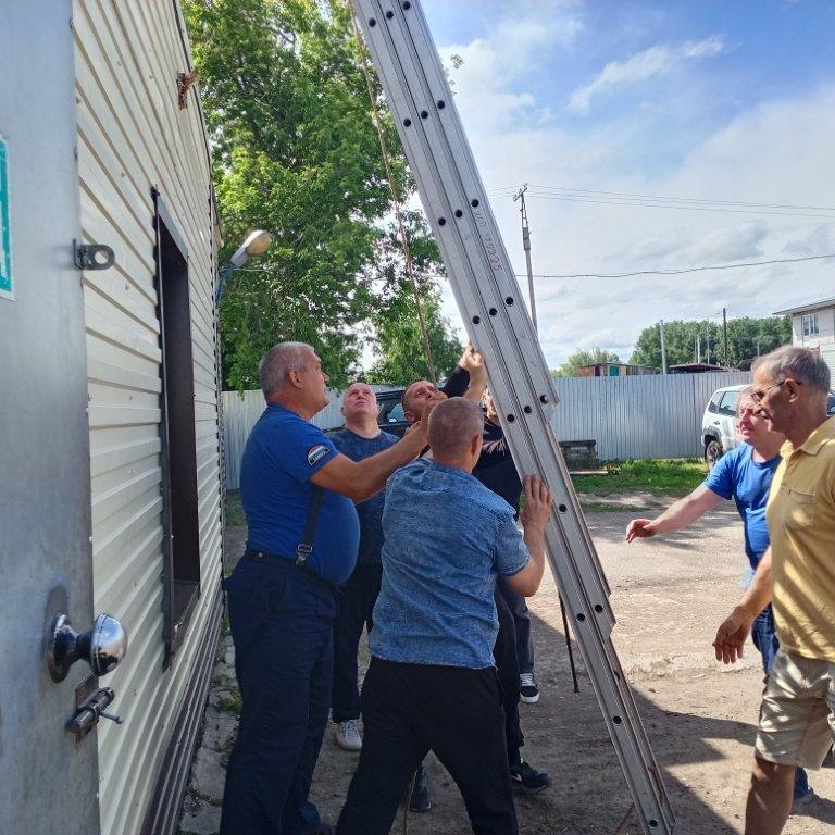 В Красноармейском районе прошло обучающее занятие с трехколенной лестницей