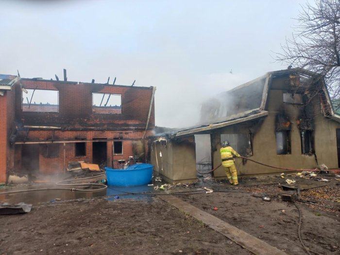 Огнеборцы пожарно-спасательного отряда № 30 работали на пожаре по рангу 1-БИС