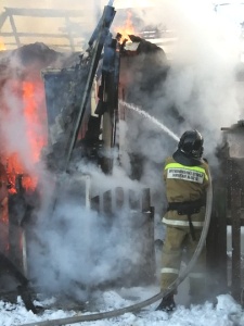 Пожарные быстро ликвидировали открытое горение