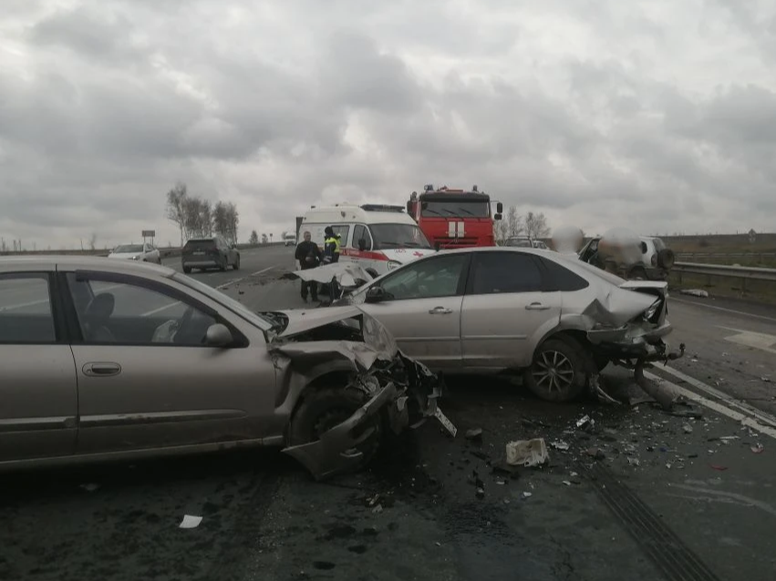 В настоящее время в Красноярском районе наши специалисты ликвидируют последствия ДТП