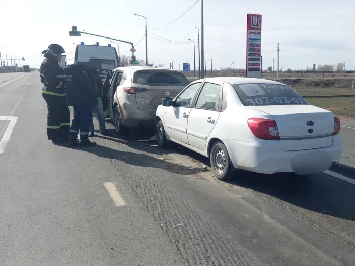 В Сызранском районе в пятницу произошло ДТП   