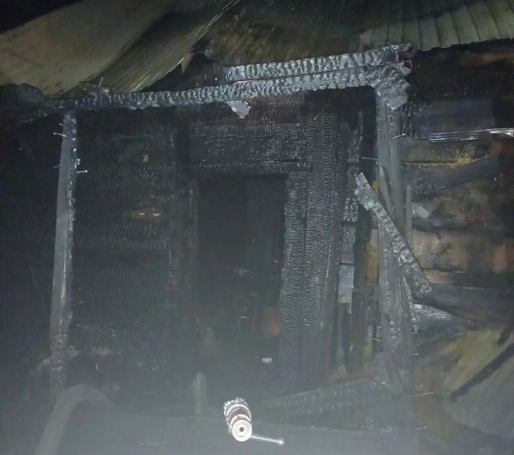 Ночной пожар в Приволжском районе. Горел дом 