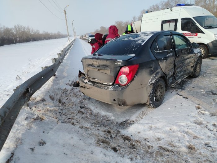 В Сызранском районе произошло столкновение двух легковых автомобилей