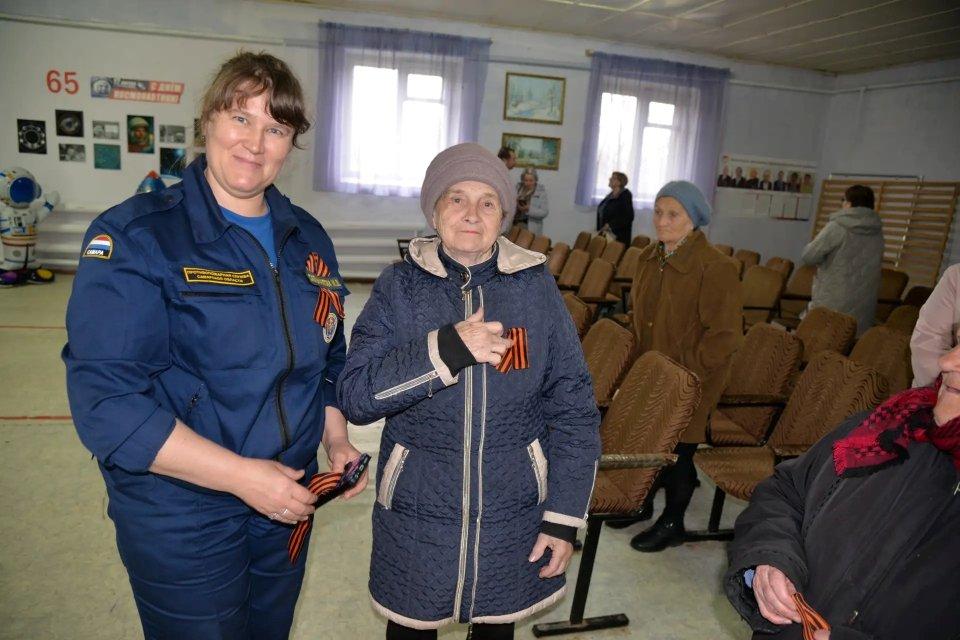 Во Всероссийской акции «Георгиевская ленточка» приняли участие и представители пожарно-спасательной части № 126 Красноармейского района