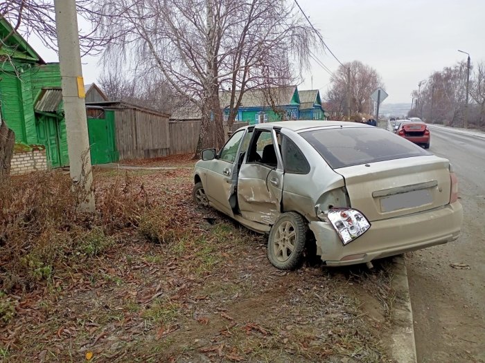 Столкновение двух автомобилей произошло час назад в городском округе Октябрьск