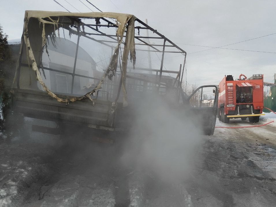 И вновь возгорание автомобиля, но уже в Кинельском районе