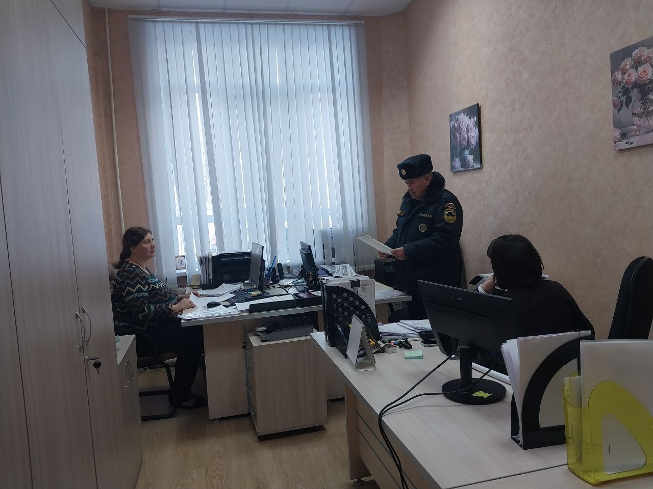 Инструктор противопожарной профилактики 41 Отряда филиала ГКУ СО «Центр по делам ГО, ПБ и ЧС» Красноярского района Николай Купцов напоминает