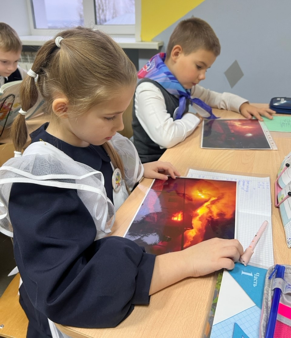 Продолжаются профилактические беседы с подрастающим поколением, направленные на соблюдение правил пожарной безопасности в период новогодних праздников