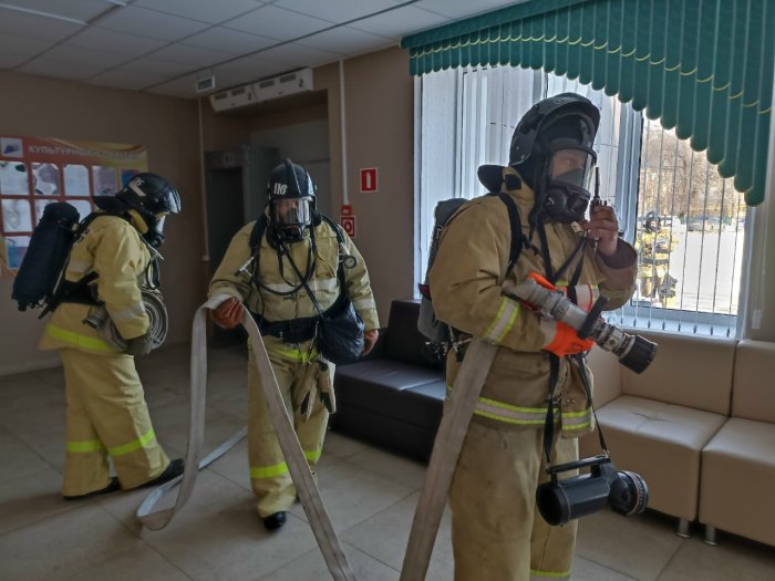 В Алексеевском районе прошли пожарно-тактические учения по ликвидации условного возгорания в районном Доме культуры