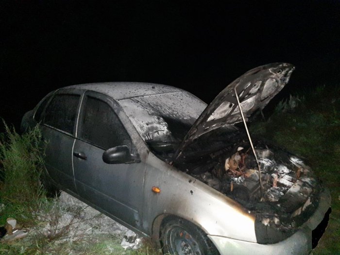Вчера ночью в Шигонском районе горел автомобиль