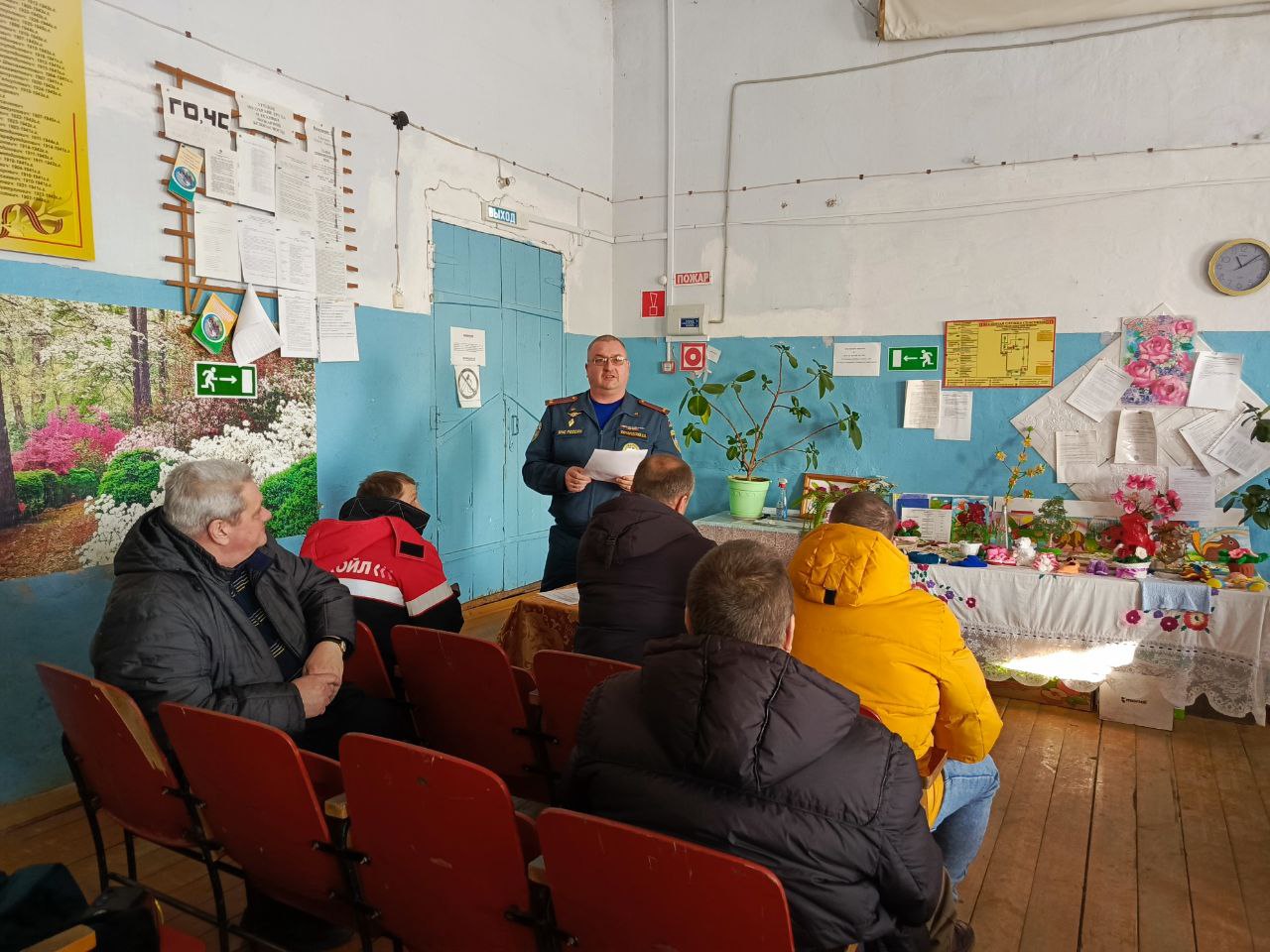 Совместная профилактика на сходах граждан в Елховском районе