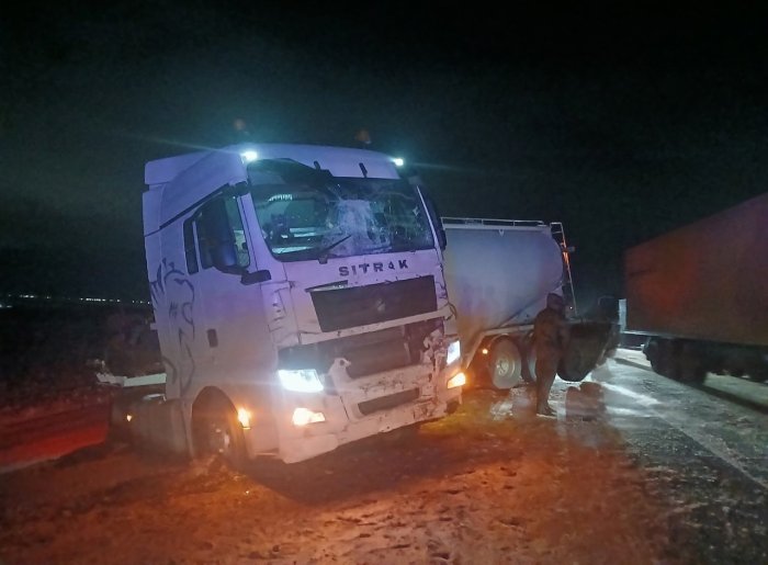 В Сызранском районе пожарные – спасатели дважды за дежурство выезжали на места ДТП