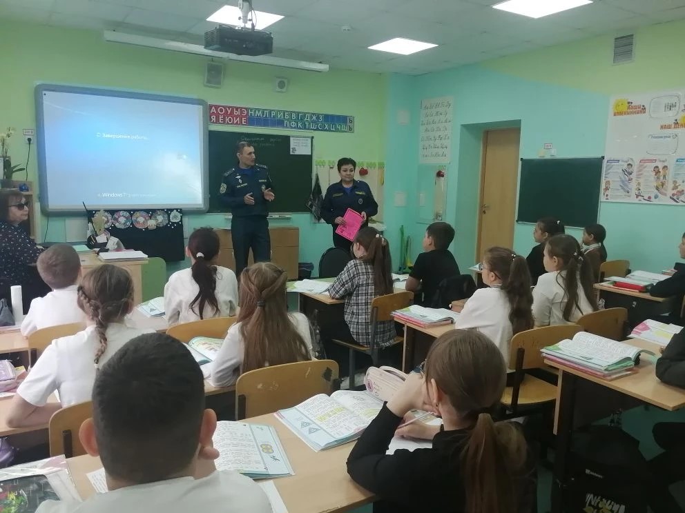 Урок мужества и памяти прошел в Исаклинском районе