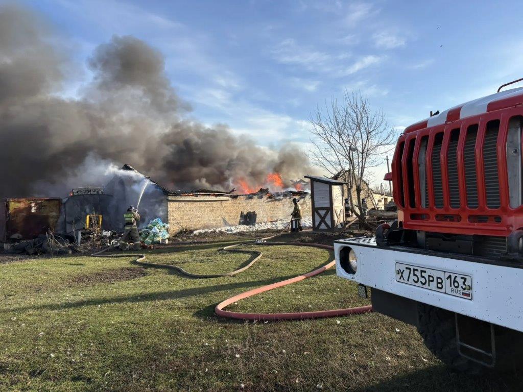 В Борском районе произошел пожар на площади 400 квадратных метров