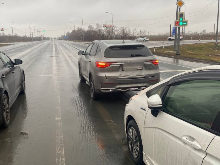 Попутное столкновение трёх автомобилей в Сызранском районе