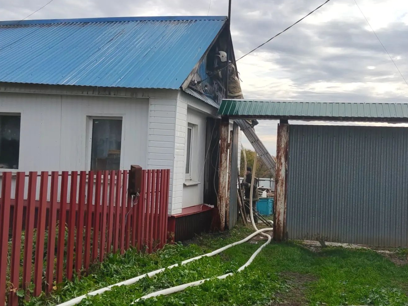 В воскресный день богатовские огнеборцы ликвидировали пожар