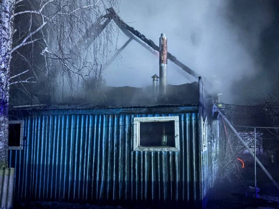 В Кошкинском районе горел жилой дом. К счастью, обошлось без пострадавших