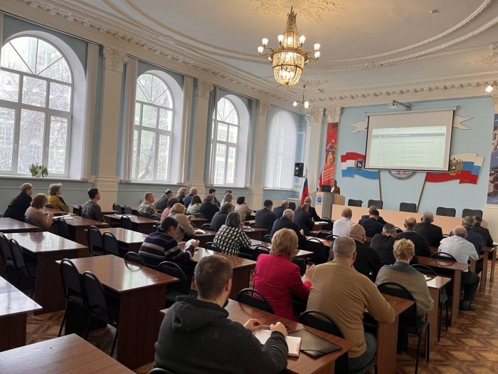 Специалистам облГКУ «Центр по делам ГО, ПБ и ЧС» рассказали о преимуществах «Официального интернет-портала правовой информации»