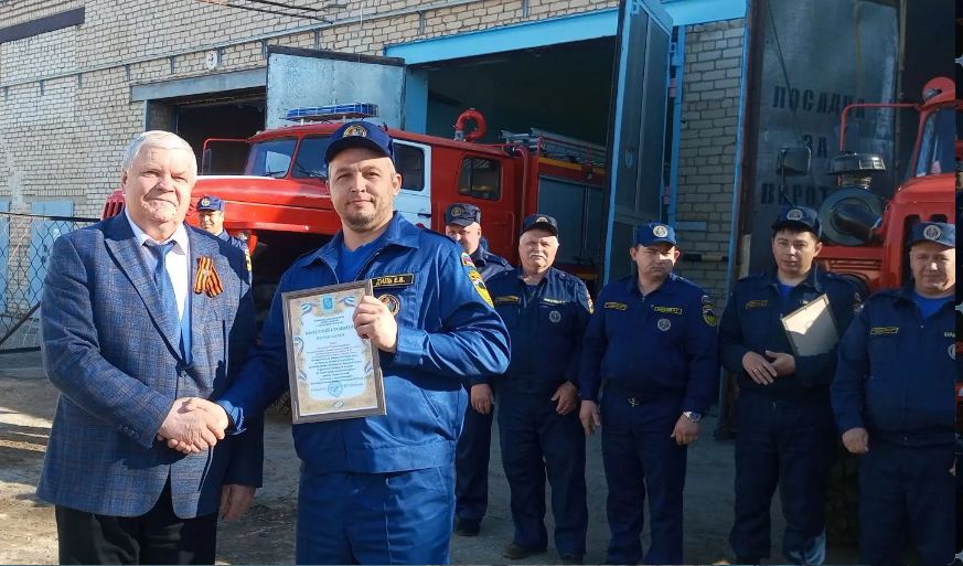 С профессиональным праздником наших огнеборцев!