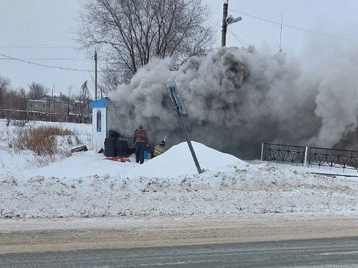 Наши огнеборцы два часа назад тушили пожар в поселке городского типа Суходол