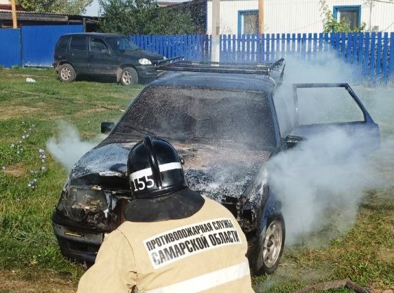 Сегодня в Похвистневском районе горел автомобиль