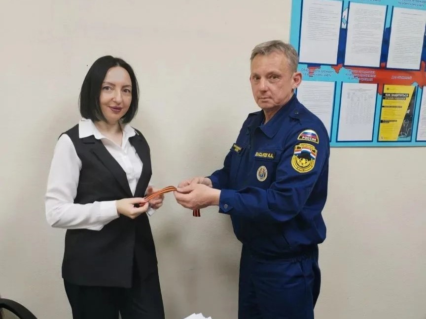 К ежегодной Всероссийской акции «Георгиевская ленточка» присоединилась и клявлинская пожарно-спасательная часть № 119 во главе с начальником Игорем Васьковым