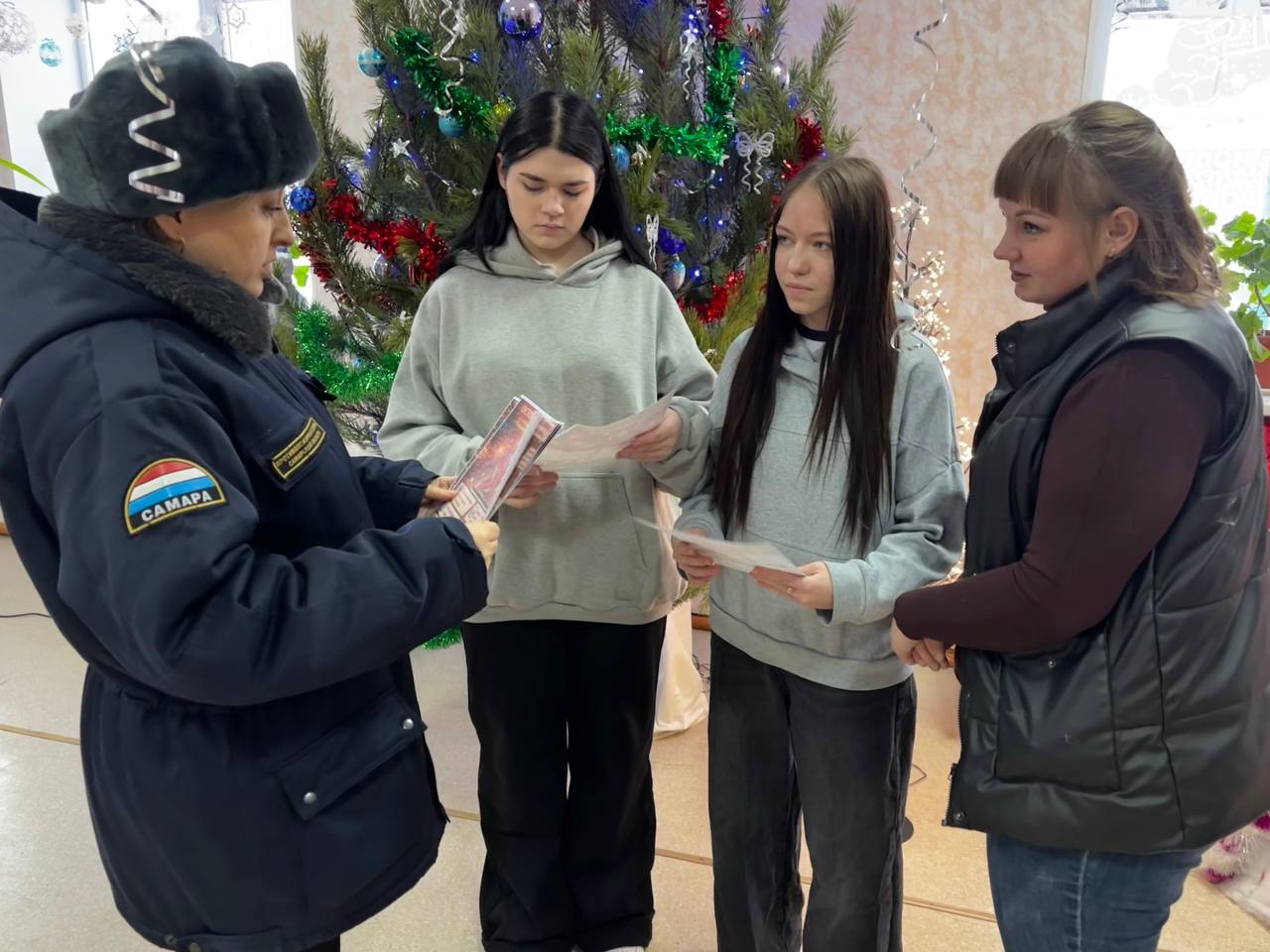 Безопасный Новый год для детей!