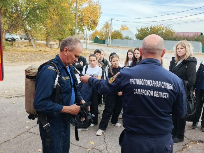 Продолжаются экскурсии в наши территориальные пожарно-спасательные подразделения.