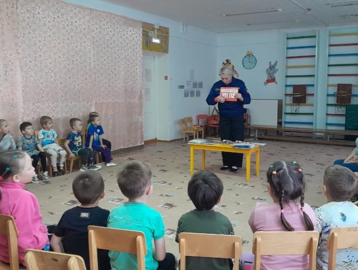 «Азбука пожарной безопасности» - под таким названием прошел урок в челно-вершинском детском саду