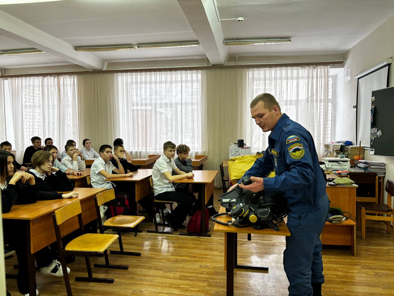 Похвистневские школьники познакомились с профессией пожарного