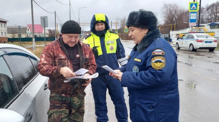 Совместными усилиями сделаем наши дороги, а значит и жизнь, безопаснее! 