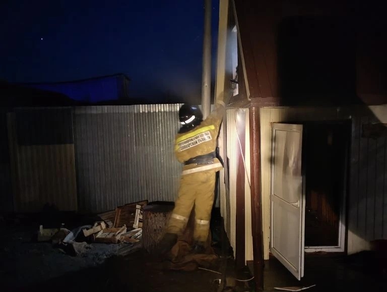 Вечерний пожар в Пестравском районе