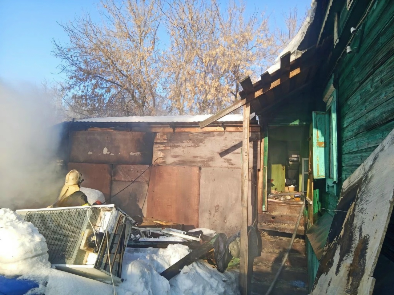 В Сызранском районе горели надворные постройки