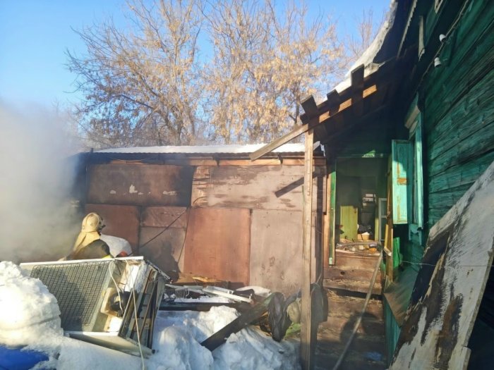 В Сызранском районе горели надворные постройки