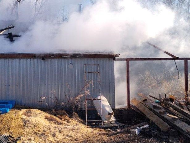 Утренний пожар в селе Каменный Брод Красноармейского района