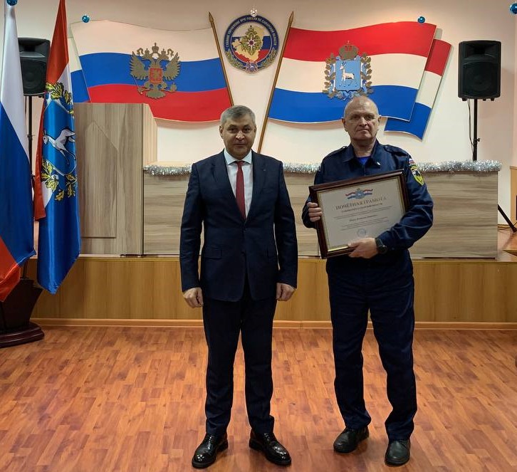 В День спасателя Российской Федерации наши огнеборцы поощрены правами Губернатора Самарской области Вячеслава Федорищева