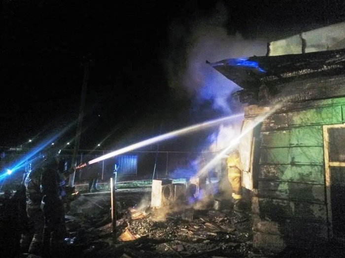 Вчера ночью в Похвистневском районе горел дом