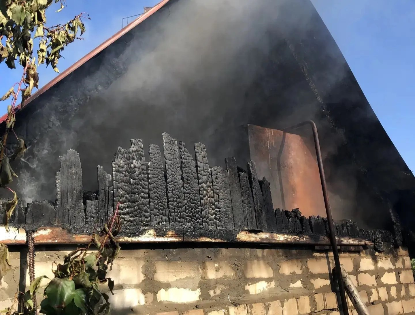 В Волжском районе произошло возгорание бани