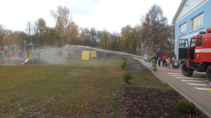 У нас в гостях огнеборцы!