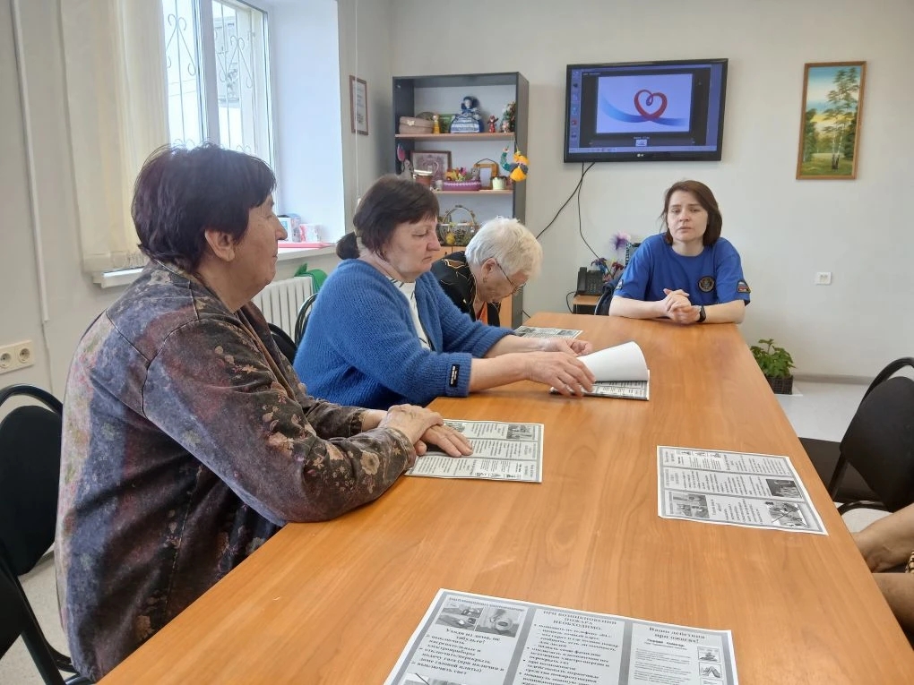 Инструктор противопожарной профилактики 121-й Части 45-го Отряда Ирина Сидорова провела семинар по пожарной безопасности